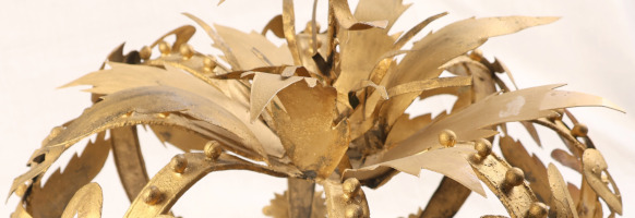 Blätterdarstellung auf der Totenkrone